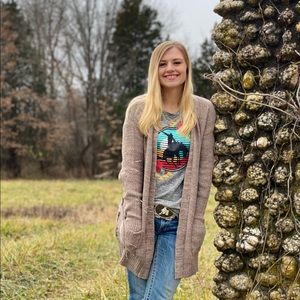 Meet your Posher, Kara